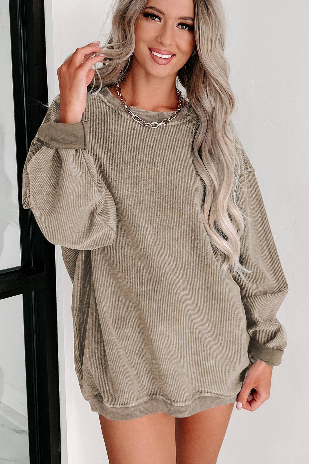 Solid Ribbed Round Neck Pullover