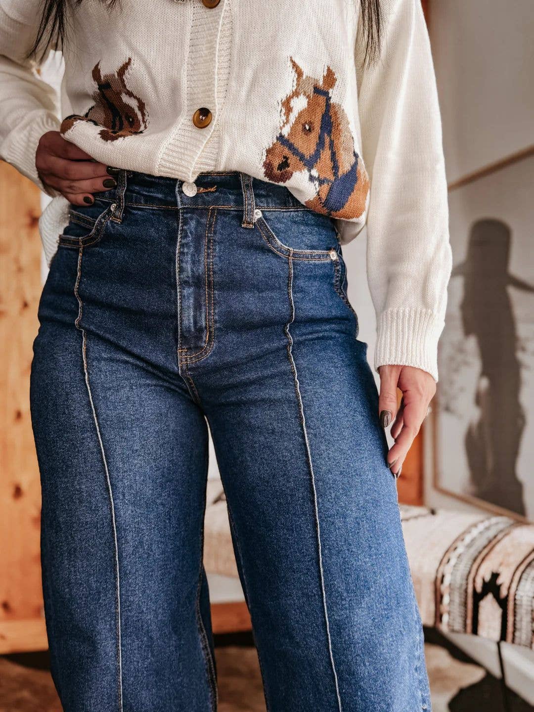 Women Retro Turn-Up Hem Wide-Leg Front Seam Jeans